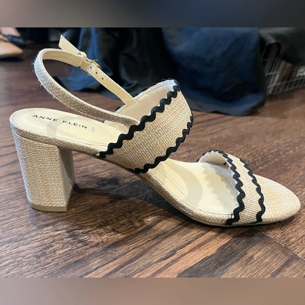 Anne Klein Raine Rickrack Raffia Slingback Sandal 10 - Picture 9 of 11